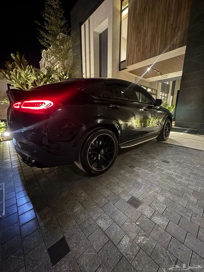مرسيدس بنز GLE 53 AMG المالك الاول 21
