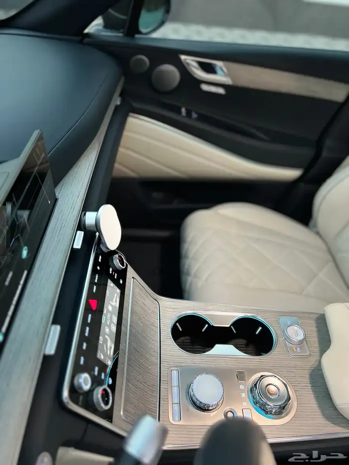 جينيسيس GV80 رويال فل كامل 2025 مالك اول سعودي وكالة 25