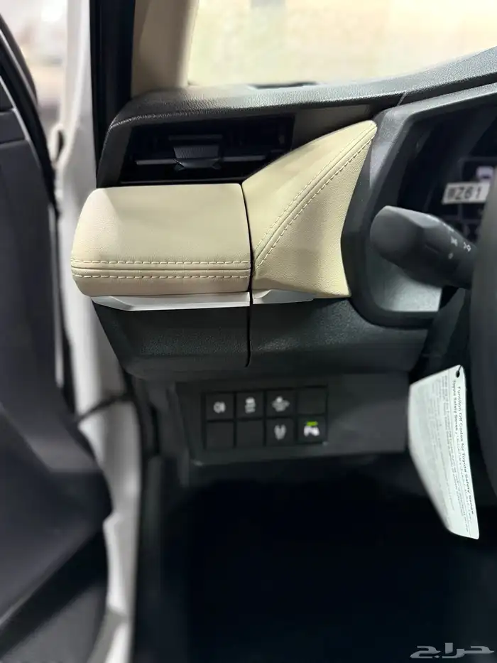 تويوتا يارس نص فل عرض خاص لراتب 3000 اول ثلاث اقساط مجانيه 6