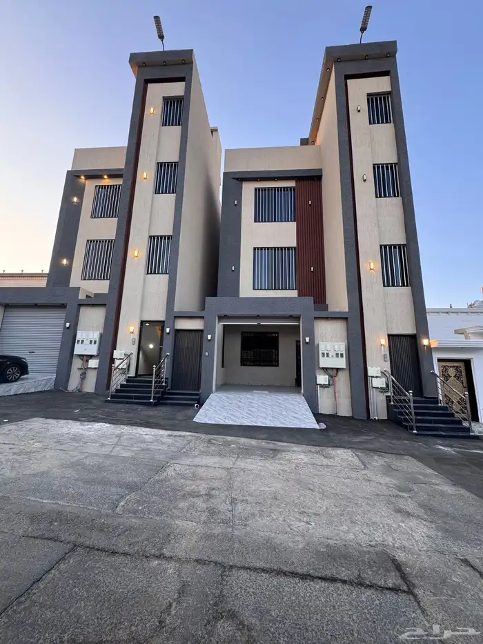 للبيع شقه 6 غرف مع سطح من 500 الف حى مكتمل جميع الخدمات 2