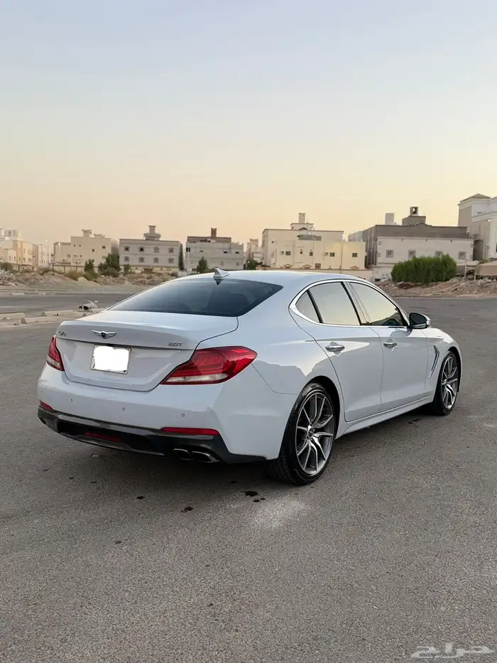 جنسس G70 (2018) 5
