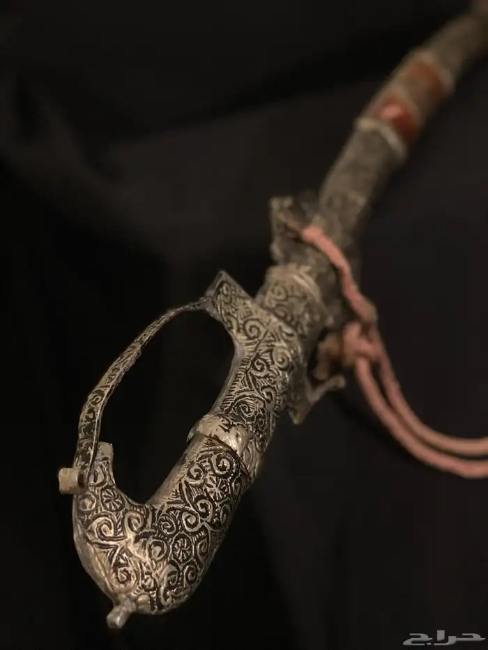 سيف قديم مغربي السله حاده ومنقوشه والجراب مزخرف نقش 5