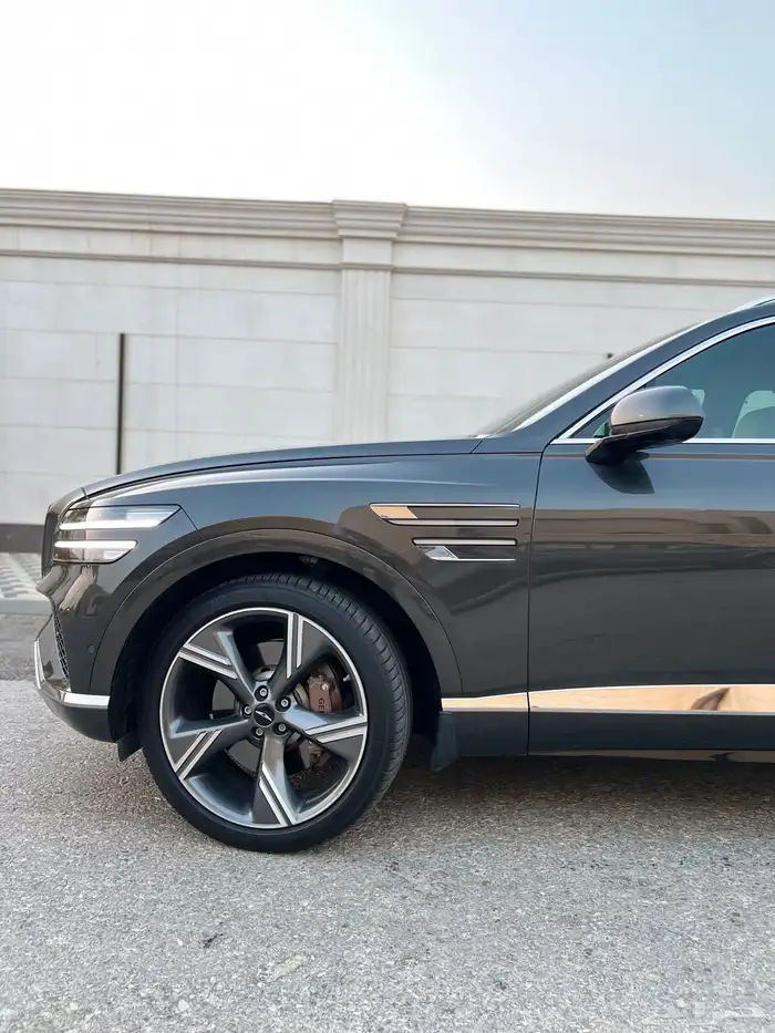 جينيسيس GV80 رويال فل كامل 2025 مالك اول سعودي وكالة 3