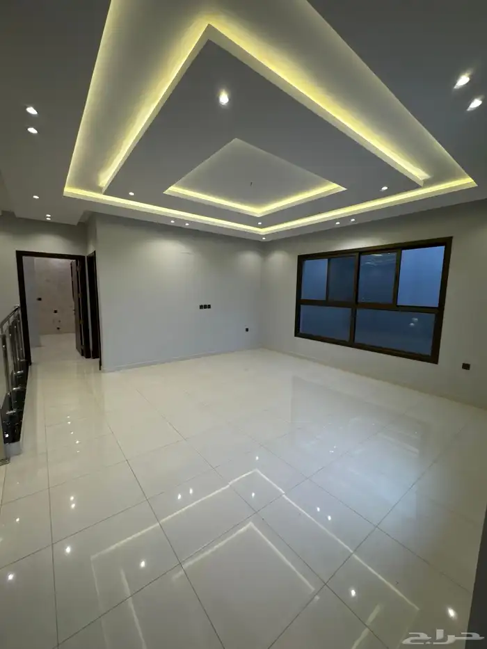 للبيع فيلا مودرن دورين وملحق بحي راقي واصل جميع الخدمات 38