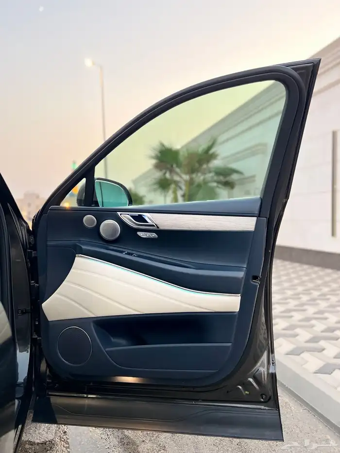 جينيسيس GV80 رويال فل كامل 2025 مالك اول سعودي وكالة 41