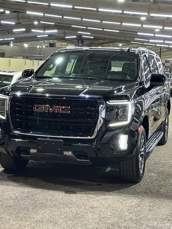 جي ام سي يوكن 2023 XL دبل وكالة بدي ومحركات شرط 0