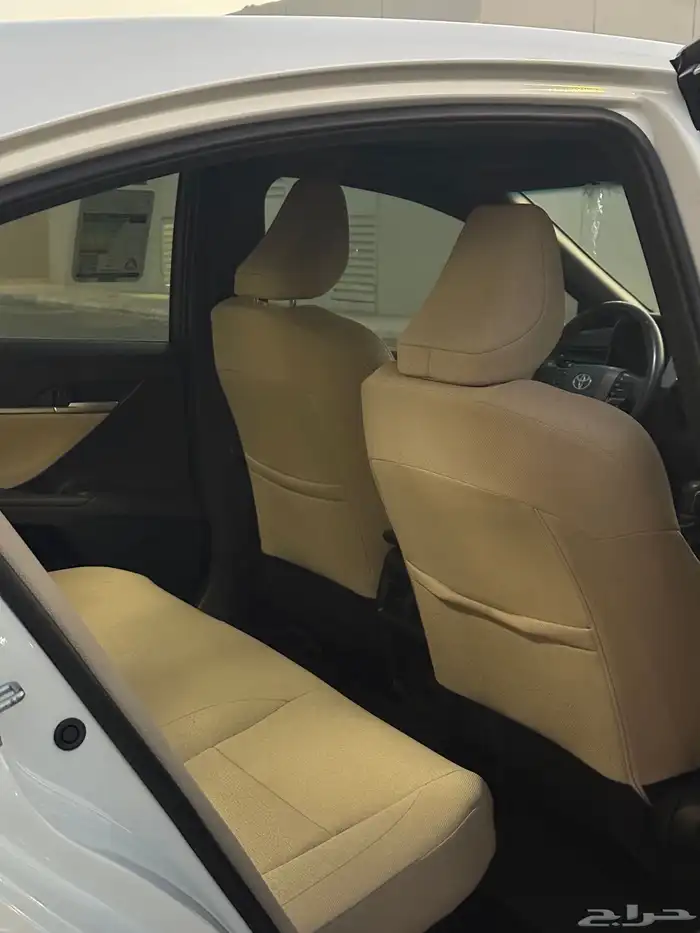 كامري (( LE هايبرد فل كامل )) مالك اول 8