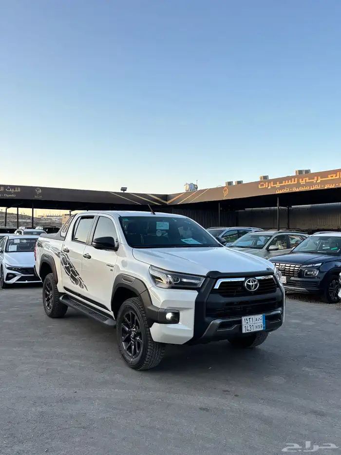 تويوتا هايلوكس 2023 5