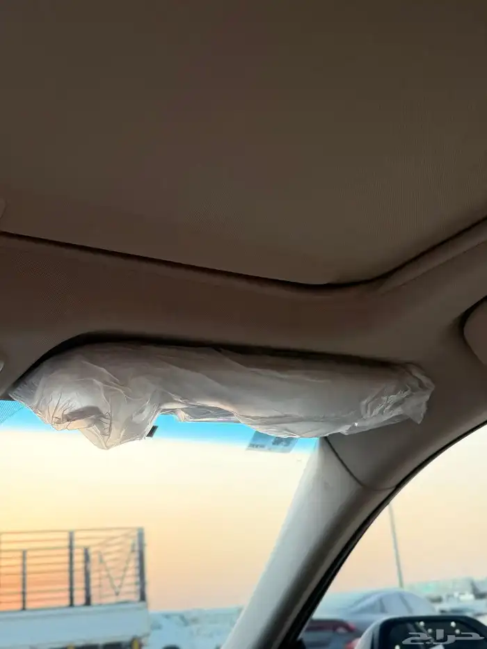 تويوتا افالون 2022 سعودي - تورنق عداد 86 الف كيلو فقط 12