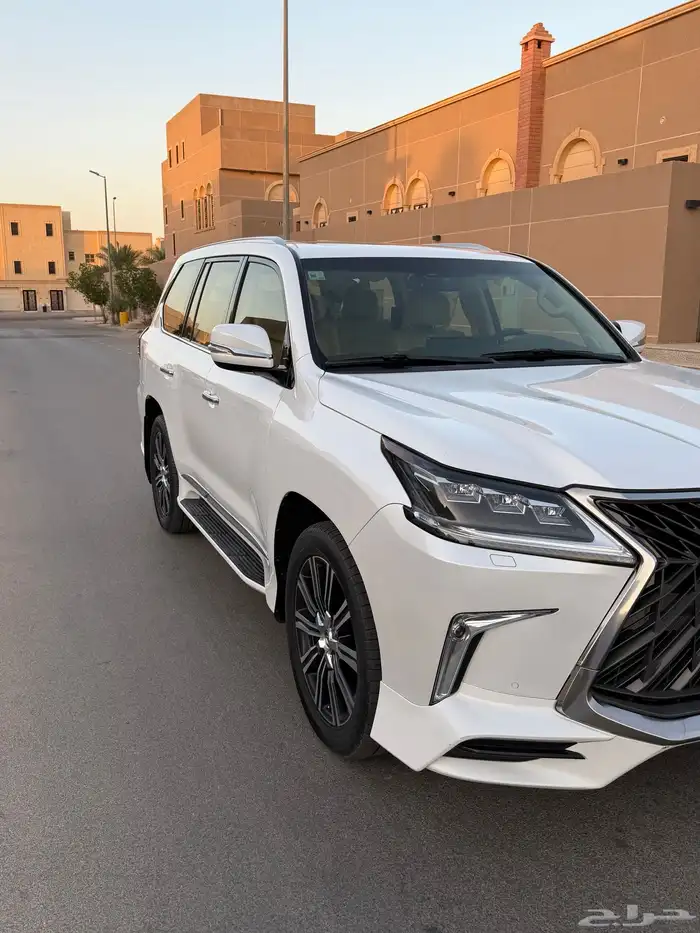 جيب لكزس 2020 AD وكاله مخزن عبدالطيف جميل 33