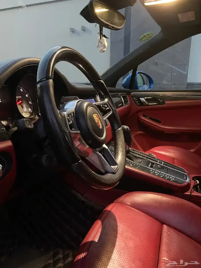 للبيع بورش مكان اس 11