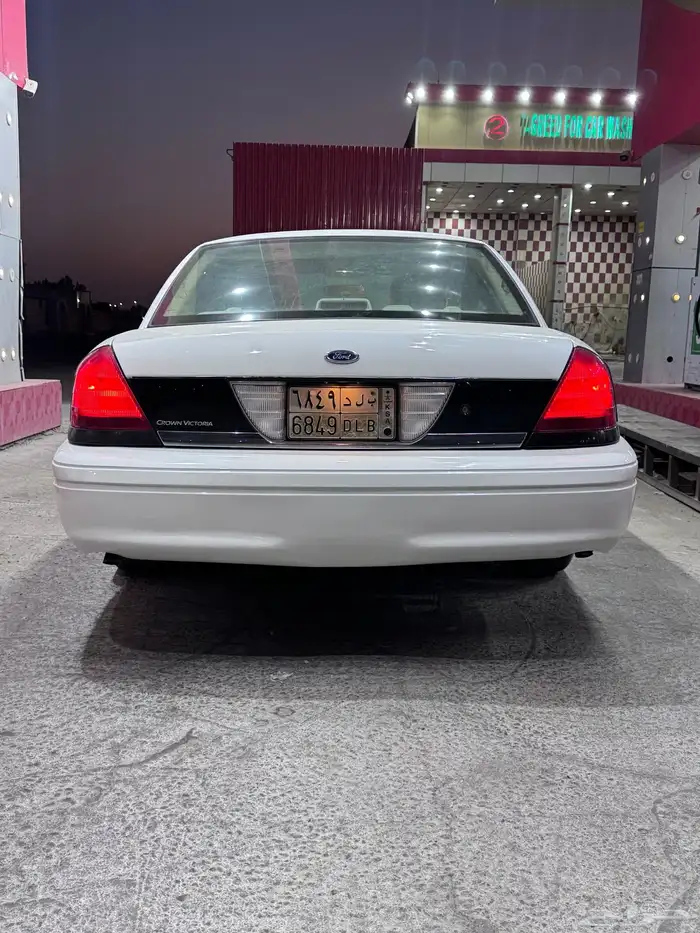 فورد فكتوريا 1