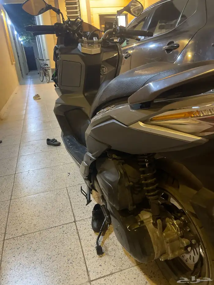 دباب للبيع في صدمه بالجنب موضحه بالصوره الشمعه اليسار 4