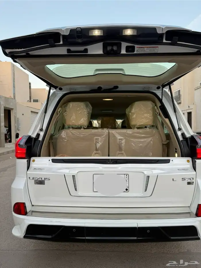 تم البيع تم البيع لكزس LX 2016 عداد 128 شرط 23