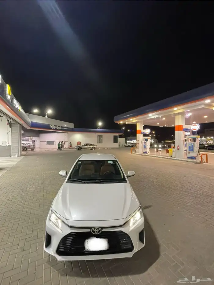 للبيع تويوتا يارس 2024 3