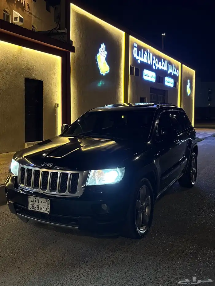 جيب جراند شيروكي موديل 2013 نظيف Jeep 8