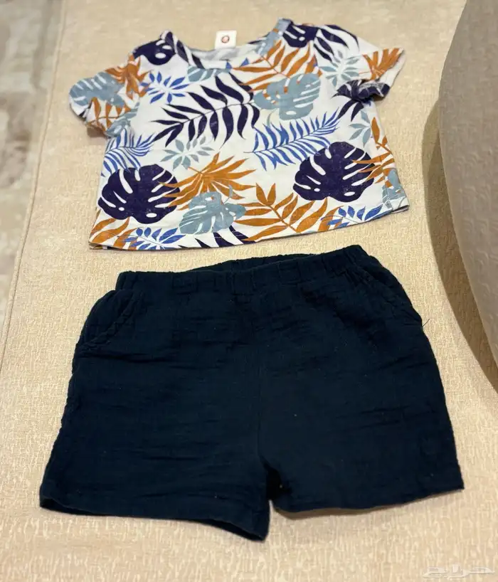 ملابس أطفال أولاد 0-6 شهور بعضها جديد وبعضها مستعمل نظيف. 25