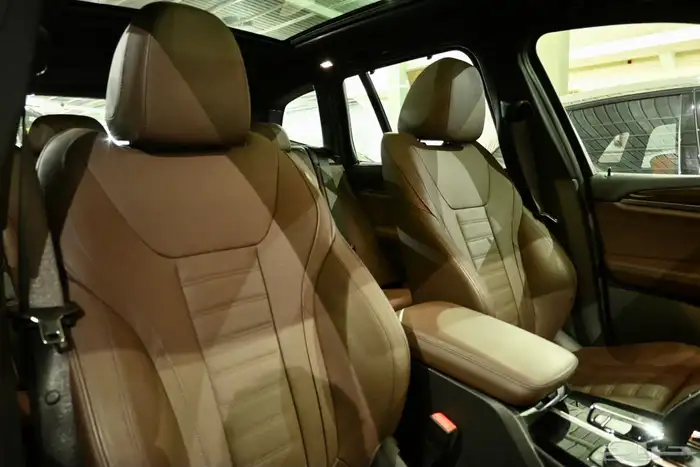 BMW X3 2021 kit M شبه جديد 7
