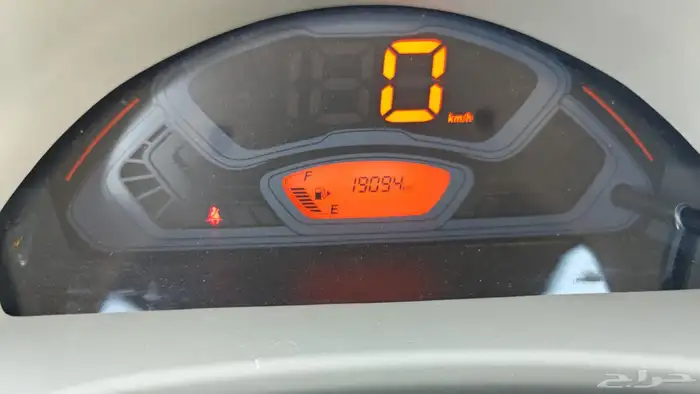 باص فان APV سوزوكي 2025 9