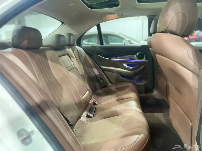 مرسيدس E200 2017 11