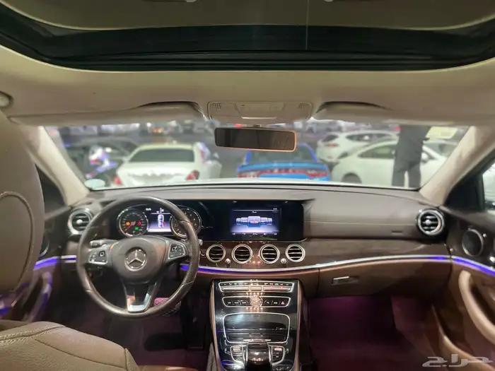 مرسيدس E200 2017 8