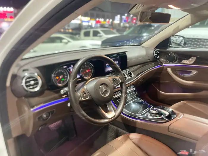 مرسيدس E200 2017 6