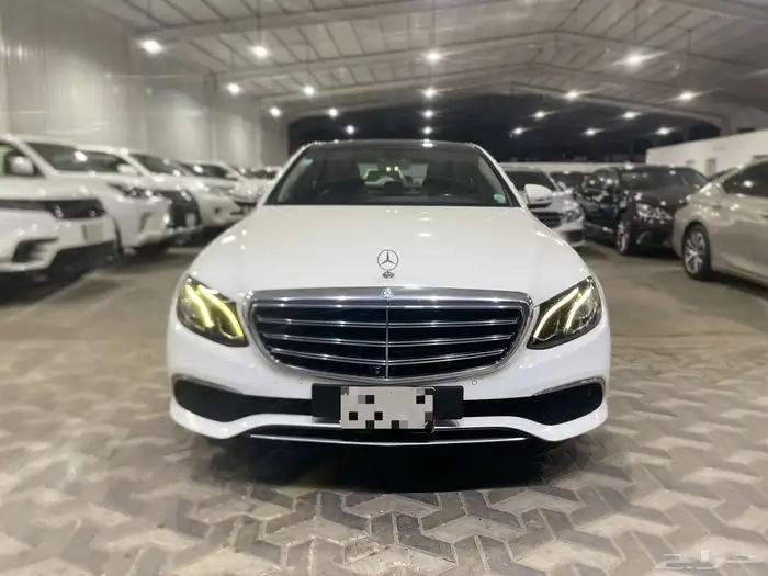 مرسيدس E200 2017 2