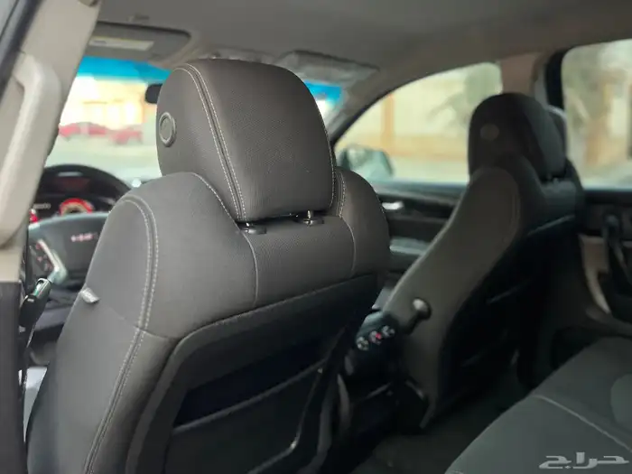 جي ام سي اكاديا 2013 نظيفه للبيع 21