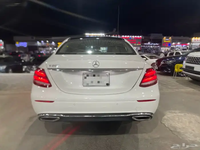 مرسيدس E200 2017 5