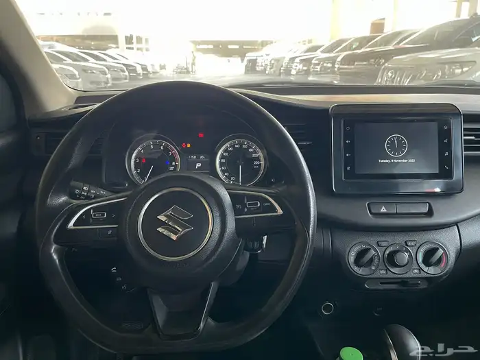 سوزوكي ارتيجا 2023 - 7 راكب 11