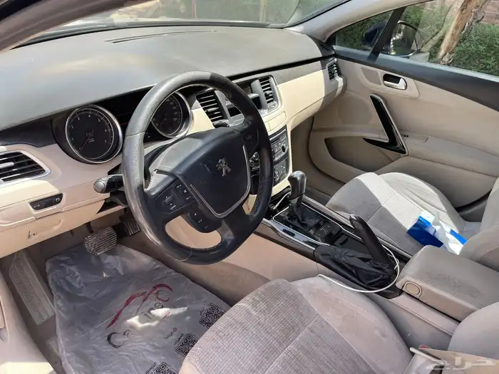 بيجو سيدان 4