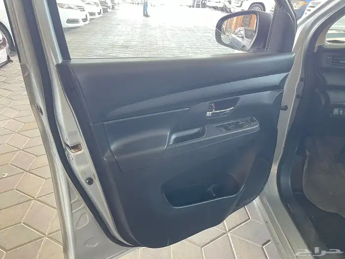 سوزوكي ارتيجا 2023 - 7 راكب 5