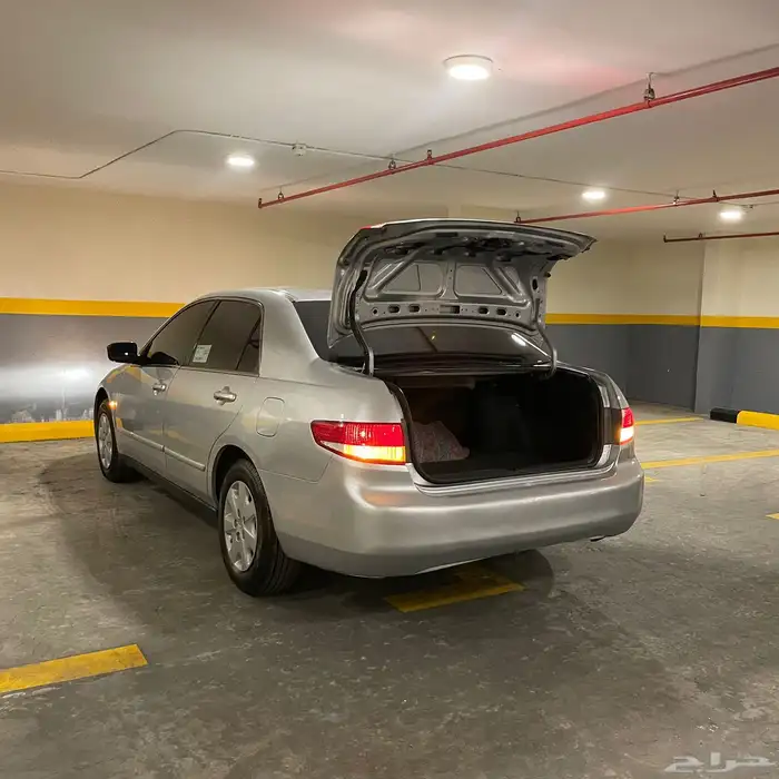 اكورد ستاندر 2004 18