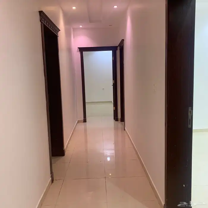 فيلا للإيجار بحي الفروسية 4