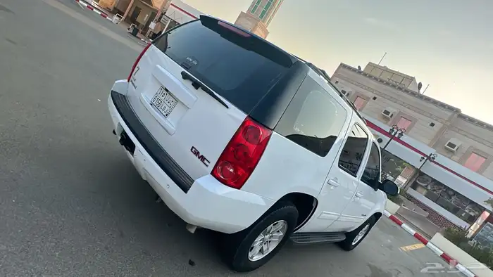 جي أم سي يوكن 2014 أبيض قمة في النظافة 3