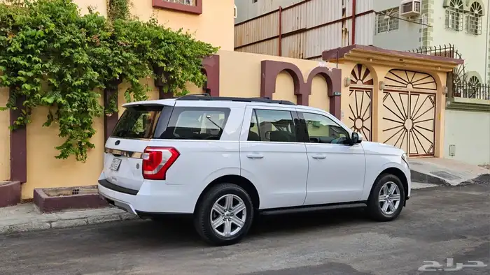 فورد اكسبديشن 8