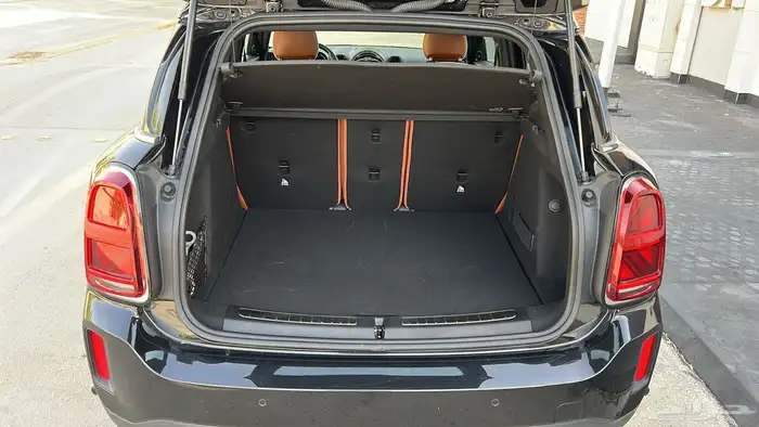 ميني كوبر كانتري مان S ضمان وصيانه مجانيه موديل 2023 9