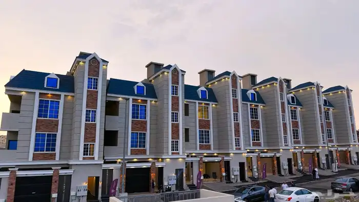 للبيع ادور حى الراوابي موقع مميز تصميم حديث 8