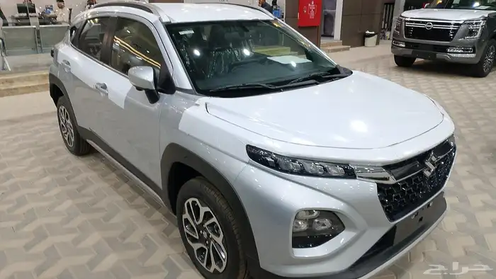 سوزوكي فرونكس GLX 2025 3