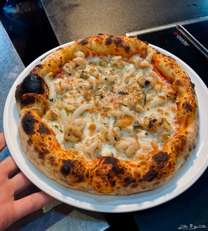 تدريب عماله و عمل منيو بيتزا نابولي 2