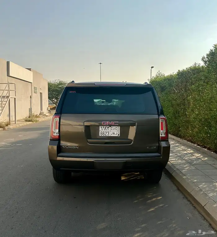 يوكن قصير 2016 SLE 4