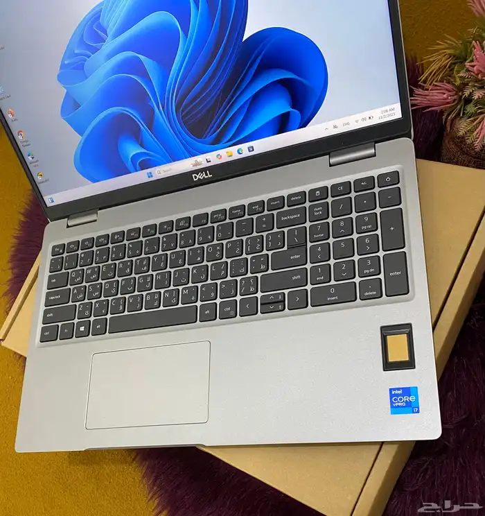 لابتوب Dell precision 3560 شاشه لمس كور i7 رام 32 جيجا 13