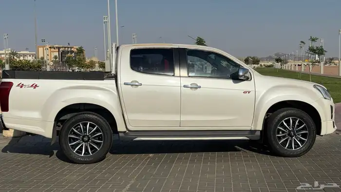 ايسوزو ديماكس GT دبل فل كامل 2019 قير تماتيك 8