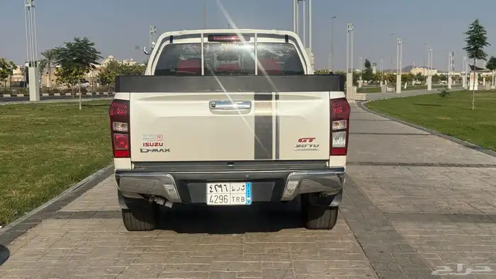 ايسوزو ديماكس GT دبل فل كامل 2019 قير تماتيك 16