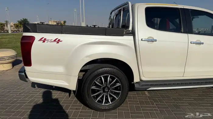 ايسوزو ديماكس GT دبل فل كامل 2019 قير تماتيك 9