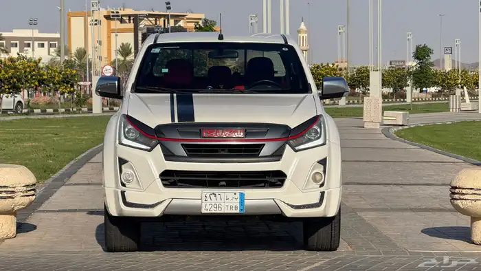 ايسوزو ديماكس GT دبل فل كامل 2019 قير تماتيك 12