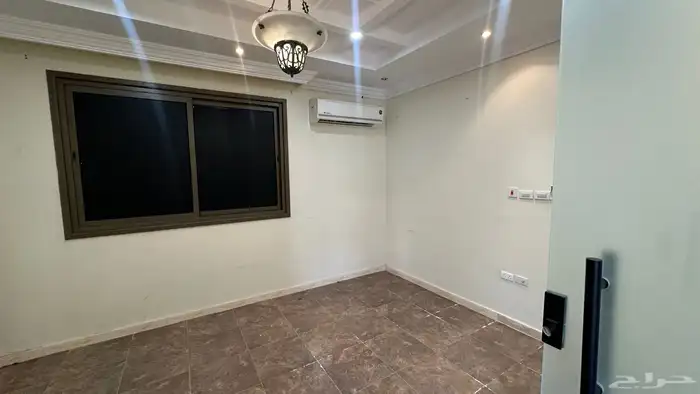 فيلا دوبلكس للبيع بحي المرجان مساحة 277متر شارعين 7