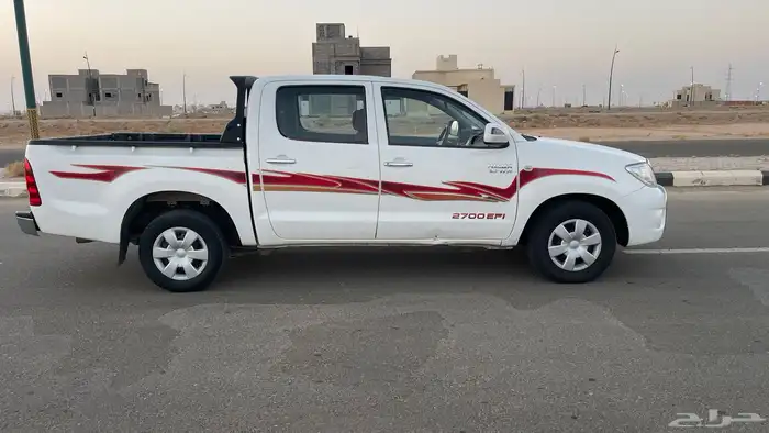 للبيع هايلوكس 2011 9