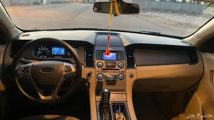 فورد تورس للبيع نظيف 8