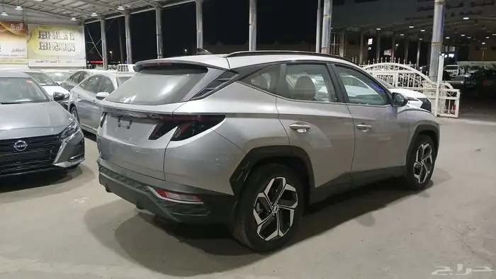 هونداي توسان 2.0 فتحه كمفورت ب99000 جديد 1